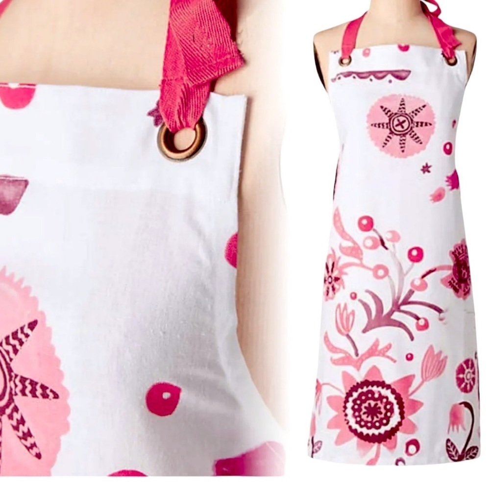 Anthropologie Moon Blooms Apron Pink Red Mom Wedding Hostess Holiday Gift NWT